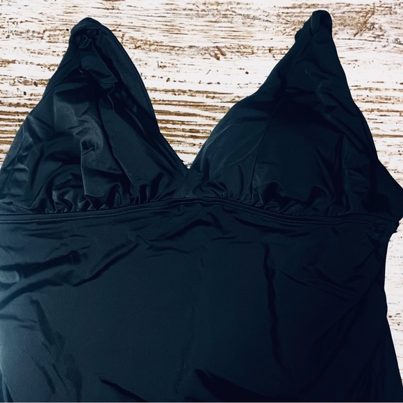 Time And True 2 X Plus Plunge V Neck One Piece Swimsuit NWT - Picture 8 of 12